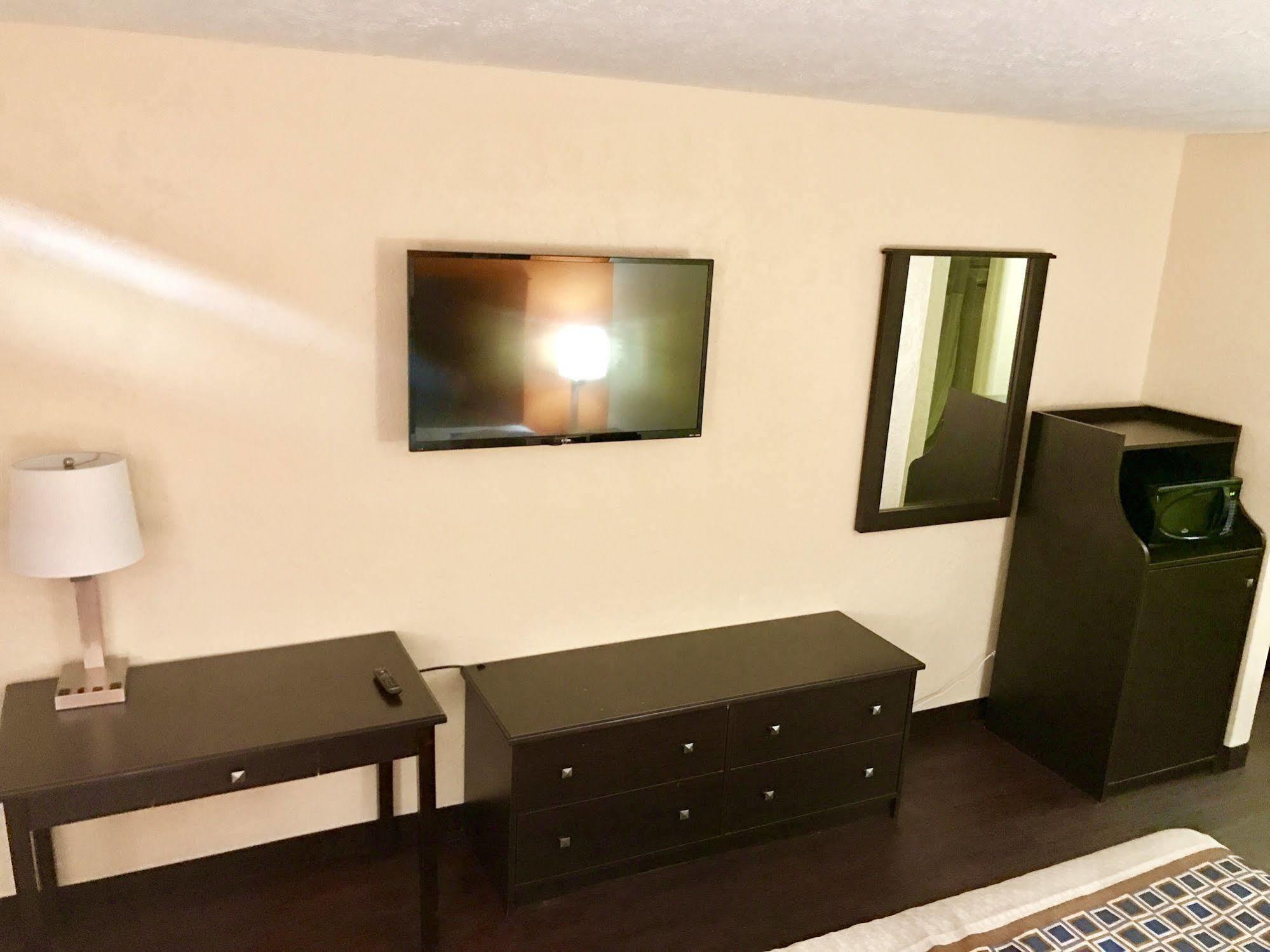 American Inn Anniston Extérieur photo