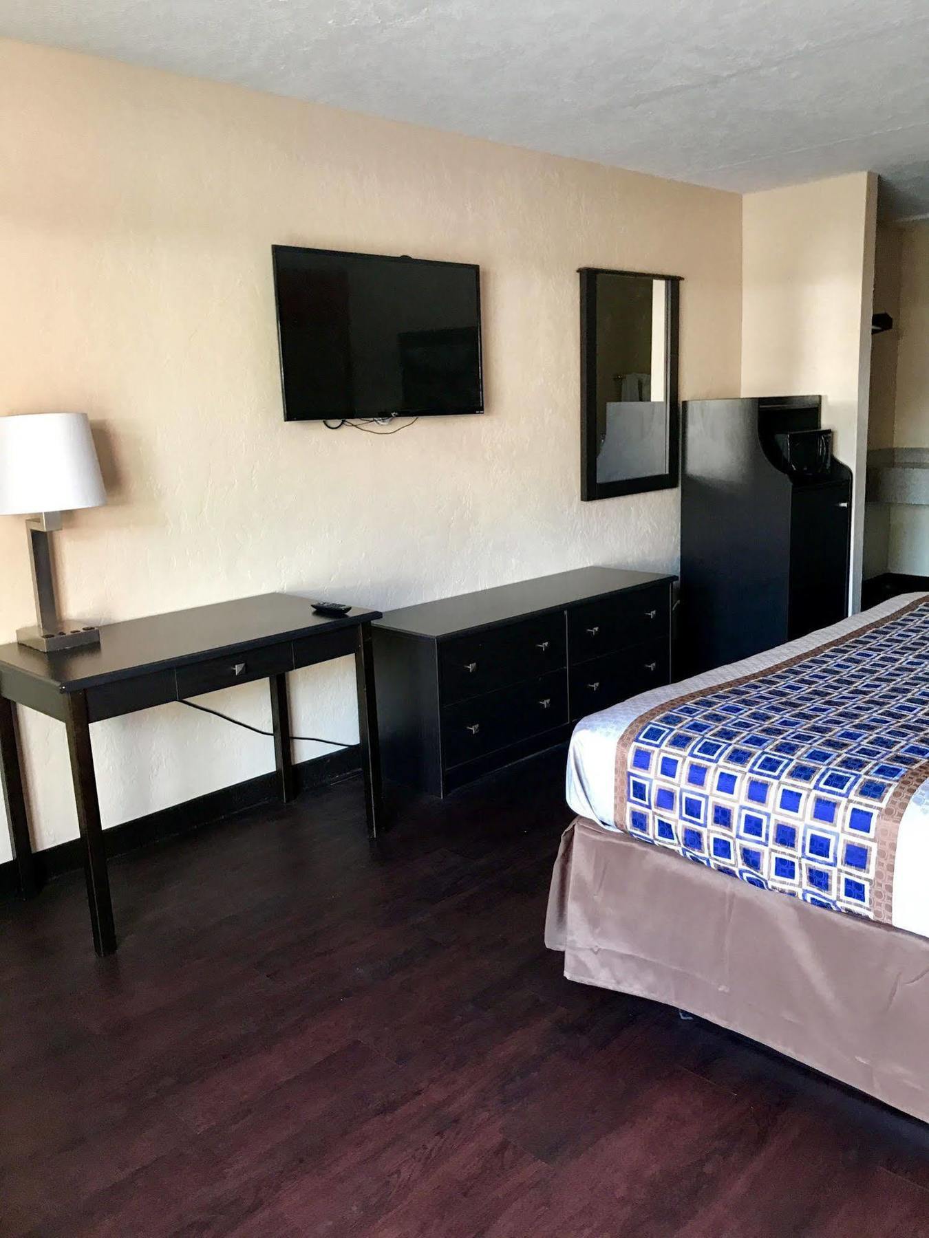 American Inn Anniston Extérieur photo